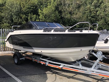 Photo of Quicksilver Activ 605 Bowrider