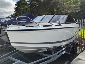 Photo of Quicksilver 555 Bowrider with Mercury 115hp outboard